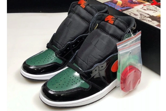 Jordan 038  038 Retro x 'Art and SoleFly Air High Family AV3905 Basel' OG Friends AV3905 1 0810